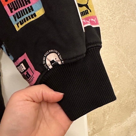 Puma Women's love oversized AOP crew neck sweatshirt sz small - Picture 5 of 6